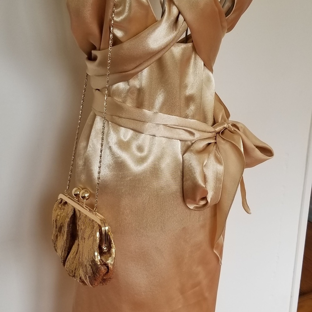 dress - Picture 2 of 8